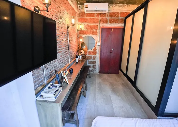 Charoenkrung Habitat Ostello *